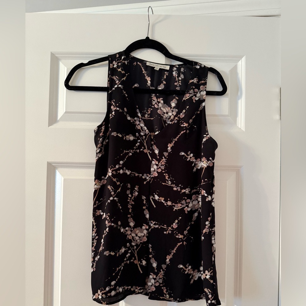 Daniel Rainn | Black Printed Sleeveless Top | Size XS